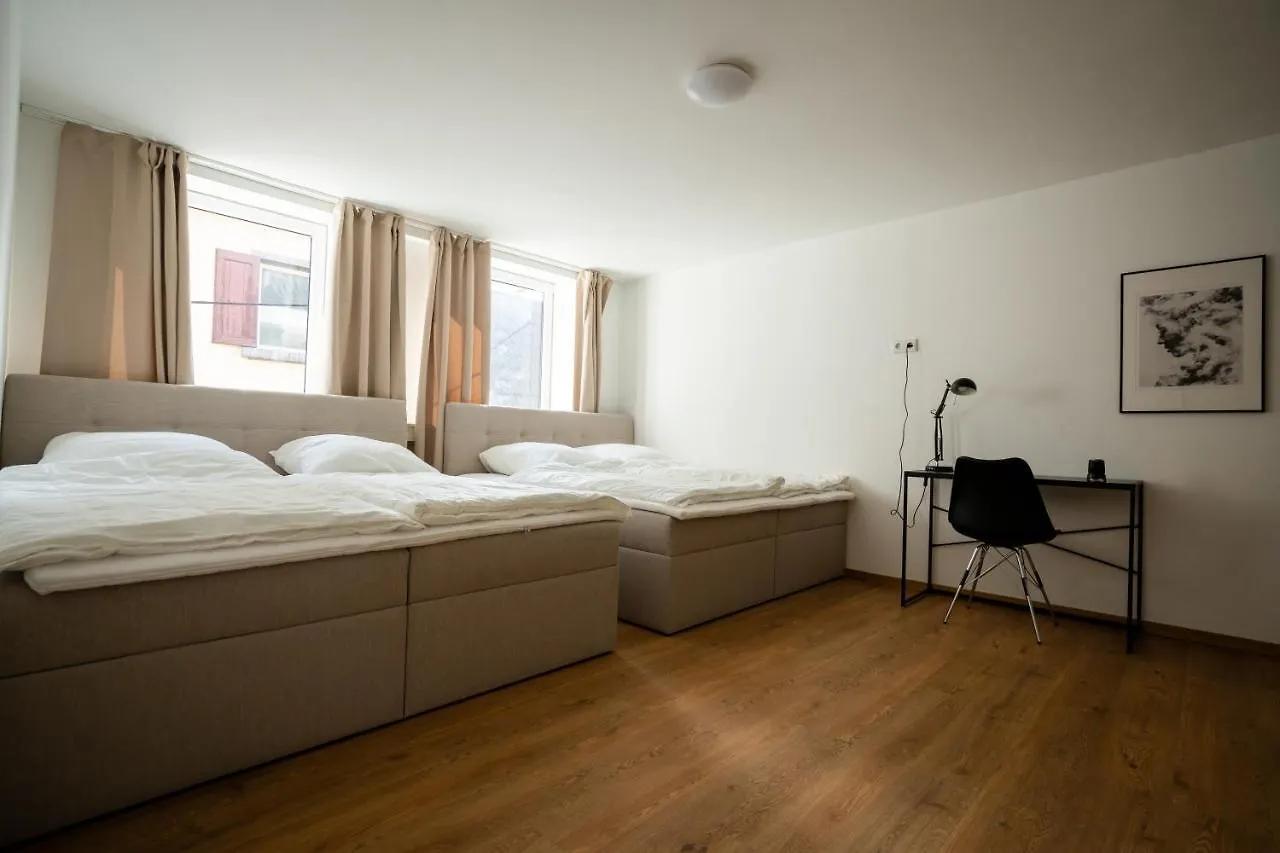 Old Town Apartment 2 Rooms/Baths Dusseldorf