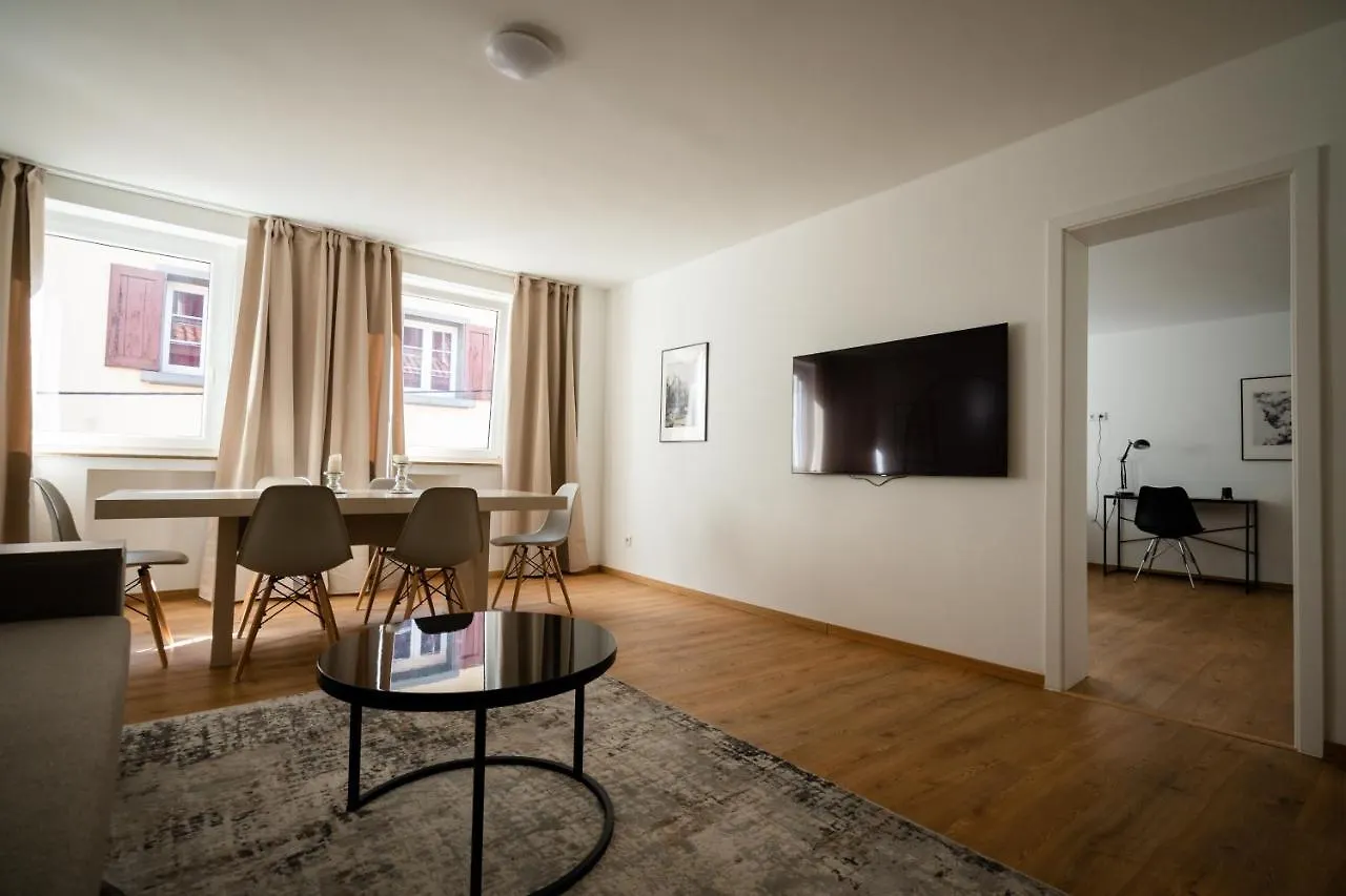 Old Town Apartment 2 Rooms/Baths Dusseldorf