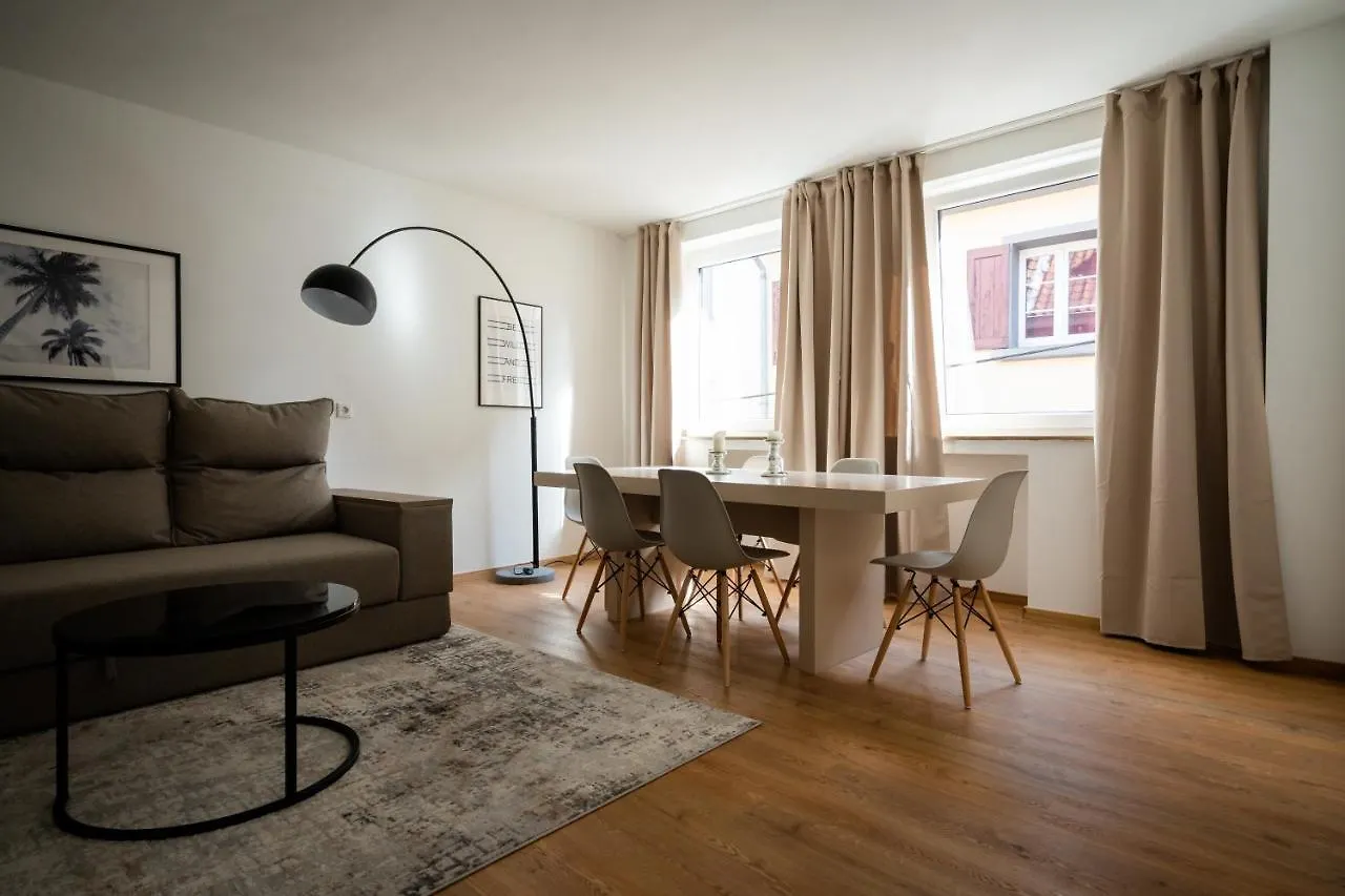 Old Town Apartment 2 Rooms/Baths contacts