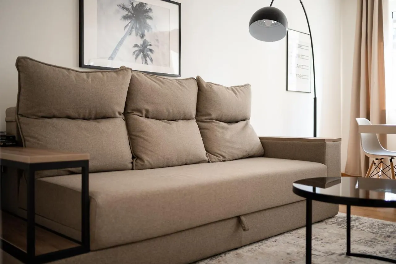 Old Town Apartment 2 Rooms/Baths Dusseldorf Germany