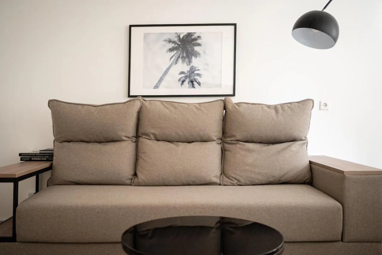 Old Town Apartment 2 Rooms/Baths Dusseldorf 0*,