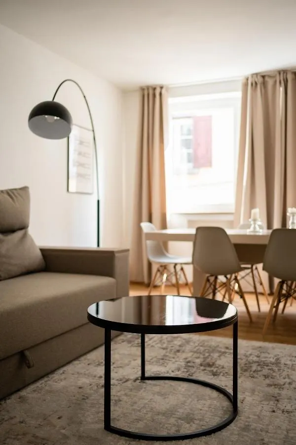 Old Town Apartment 2 Rooms/Baths Dusseldorf 0*,